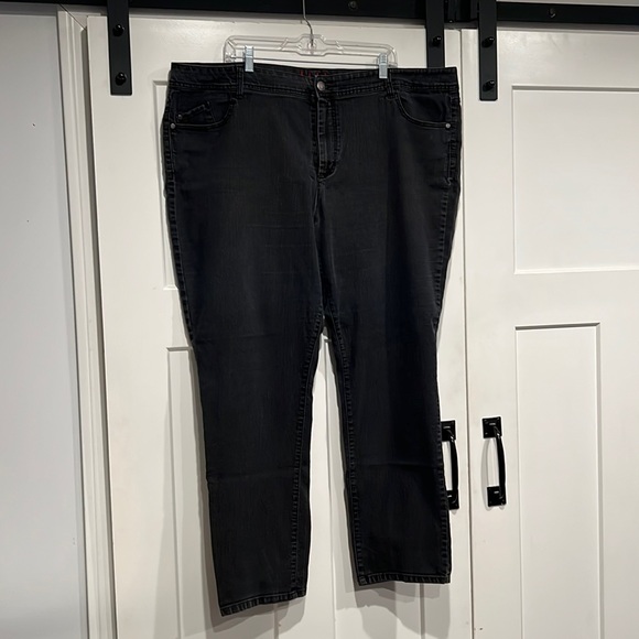 Elle grey/black straight leg jeans in size 24w - Picture 1 of 4